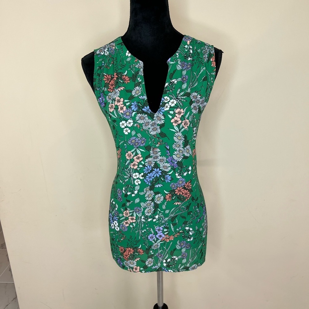 𝅺Dalia floral top